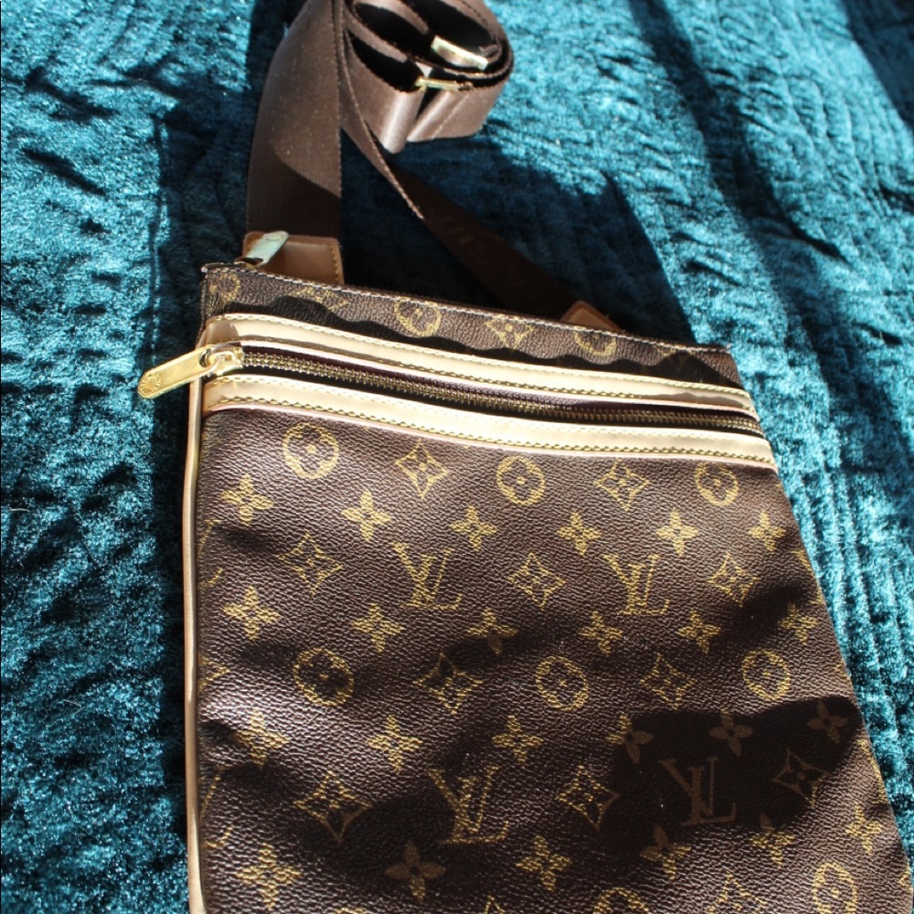 Louis Vuitton Pochette Bosphore shoulder bag